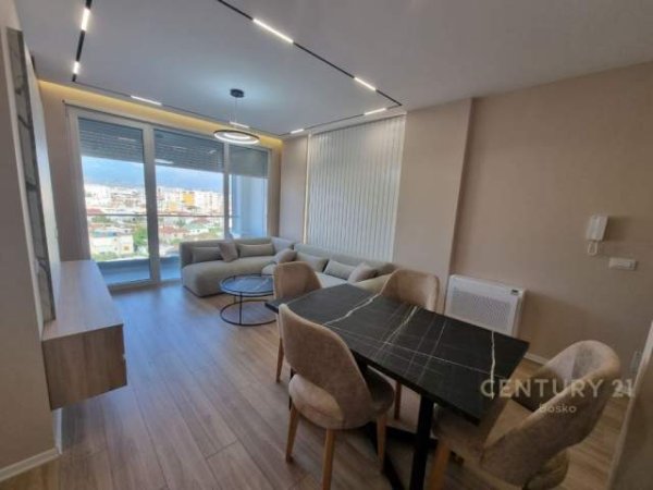 Tirane, jepet me qera apartament 2+1+BLK Kati 6, 93 m² 550 Euro (don bosko)