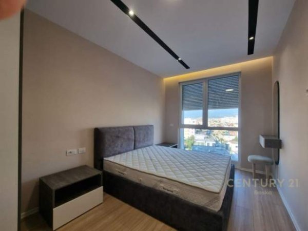 Tirane, jepet me qera apartament 2+1+BLK Kati 6, 93 m² 550 Euro (don bosko)
