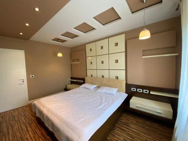 Tirane, jepet me qera apartament 2+1 1.300 Euro
