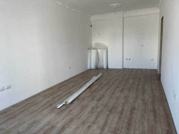 Tirane, jepet me qera apartament 2+1+BLK Kati 1, 96 m² 600 Euro (Rruga Haxhi Kika)