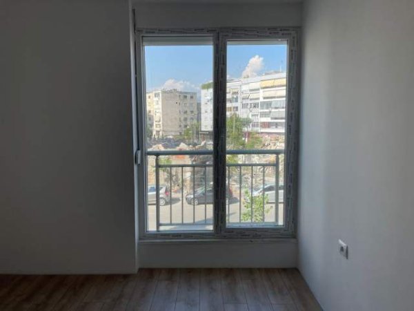 Tirane, jepet me qera apartament 2+1+BLK Kati 1, 96 m² 600 Euro (Rruga Haxhi Kika)