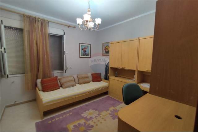 Tirane, jepet me qera apartament 2+1 Kati 2, 102 m² 500 Euro (myslym shyr)