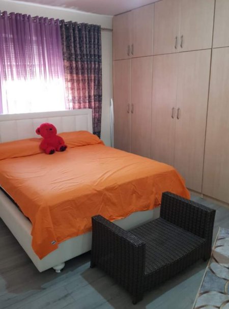 Tirane, jepet me qera apartament 2+1+BLK Kati 4, 85 m² 450 Euro (rr Kongresi i Lushnjes)