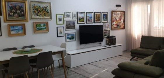 Tirane, jepet me qera apartament 2+1+BLK Kati 3, 107 m² 500 Euro (rr Sitki Cico)