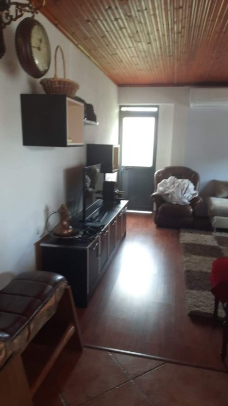 Tirane, jepet me qera apartament 2+1 Kati 2, 105 m² 38.000 Leke (rr dibres)