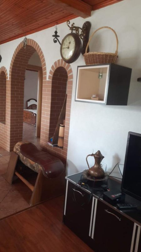 Tirane, jepet me qera apartament 2+1 Kati 2, 105 m² 38.000 Leke (rr dibres)