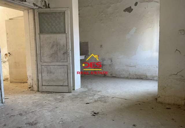 Vlore, shitet shtepi 1 Katshe Kati 0, 63 m² 55.000 Euro (Rruga Tansballkanike Vlore)