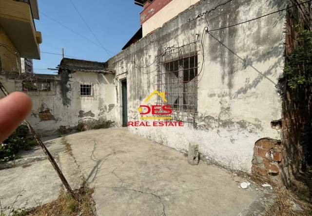 Vlore, shitet shtepi 1 Katshe Kati 0, 63 m² 55.000 Euro (Rruga Tansballkanike Vlore)