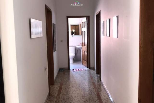 Tirane, jepet me qera apartament 3+1+BLK Kati 3, 155 m² 800 Euro (Qender)