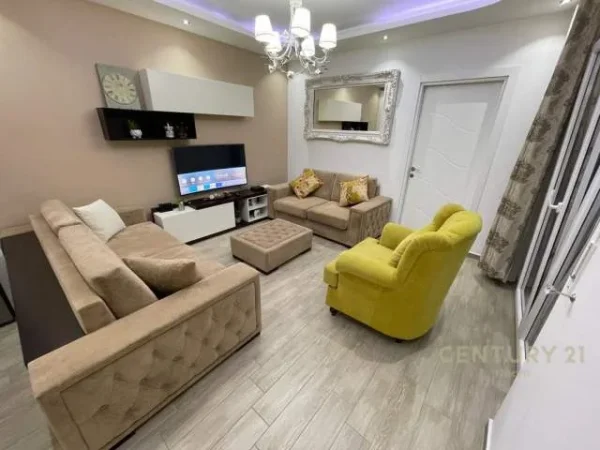 Tirane, jepet me qera apartament 2+1+A+BLK Kati 2, 101 m² 500 Euro (KODRA DIELLIT)