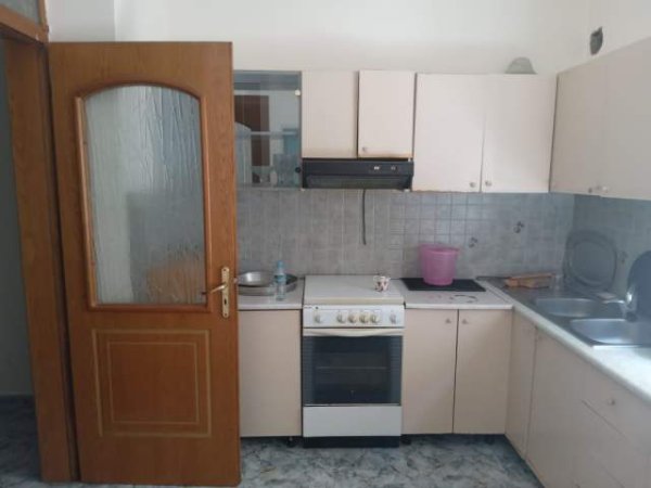 Tirane, jepet me qera apartament 2+1+BLK Kati 2, 90 m² 400 Euro (sulejman delvina)