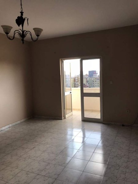 Tirane, jap me qera apartament 2+1+A+BLK Kati 6, 95 m² 350 Euro (Gjimnazi Çajupi)