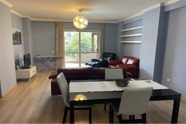 Tirane, jepet me qera apartament 2+1+BLK Kati 2, 165 m² 900 Euro (RRUGA BOGDANEVE)