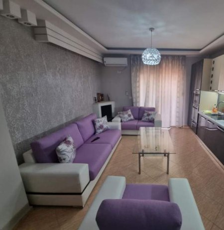 Tirane, jepet me qera apartament 2+1+BLK 70 m² 450 Euro (Don Bosko)