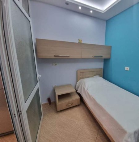 Tirane, jepet me qera apartament 2+1+BLK 70 m² 450 Euro (Don Bosko)