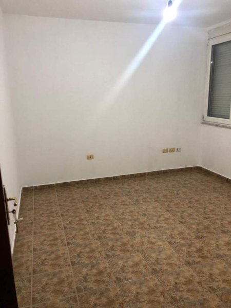 Tirane, shes apartament 2+1+BLK Kati 3, 89 m² 120.000 Euro (ISH EKSPOZITA)