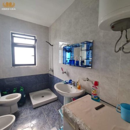 Mali Robit, shes apartament Kati 3, 86 m² 45.000 Euro (Mali i Robit)