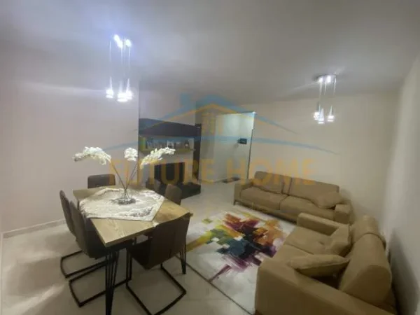 Durres, jepet me qera apartament 2+1+BLK Kati 9, 114 m² 500 Euro (Vollga)