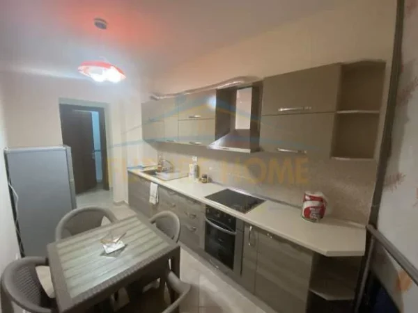 Durres, jepet me qera apartament 2+1+BLK Kati 9, 114 m² 500 Euro (Vollga)