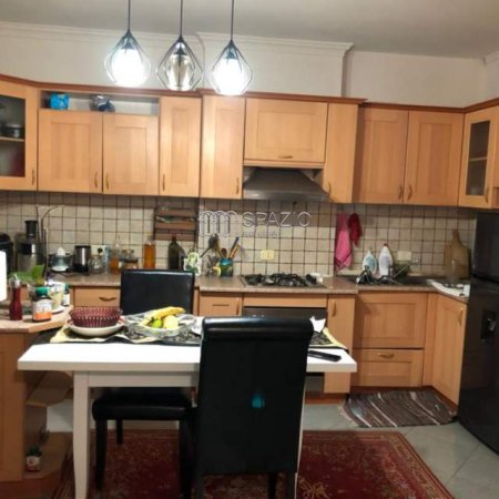 Tirane, jepet me qera apartament 2+1+BLK Kati 3, 100 m² 500 Euro (Rruga Faik Konica)