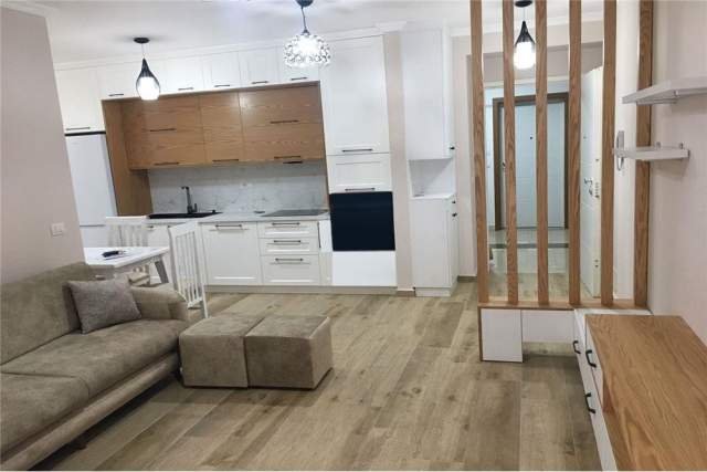 Tirane, jepet me qera apartament 4+1 Kati 4, 96 m² 650 Euro (Fiori Di Bosko)