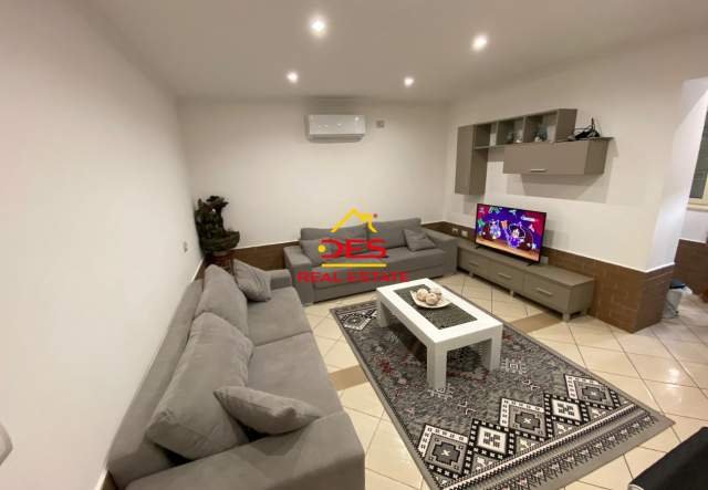 Vlore, shitet apartament Kati 1, 56 m² 40.000 Euro (Rruga Hasan Kushta)