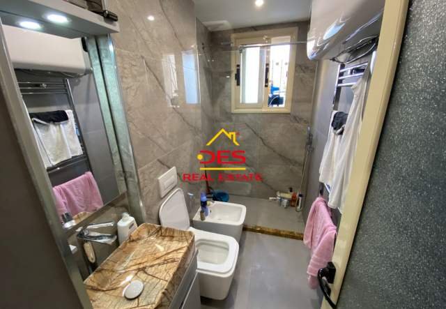 Vlore, shitet apartament Kati 1, 56 m² 40.000 Euro (Rruga Hasan Kushta)