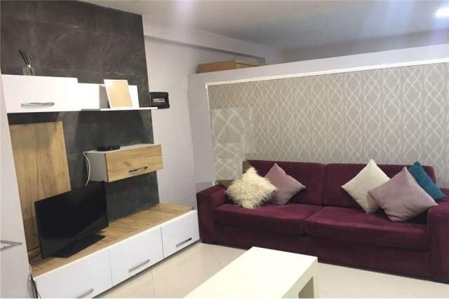 Tirane, jepet me qera apartament 1+1 Kati 2, 65 m² 350 Euro (Rruga e Kavajes)