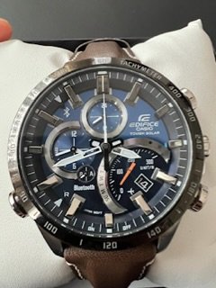 Tirane, shes Ore Casio Edifice 150 Euro