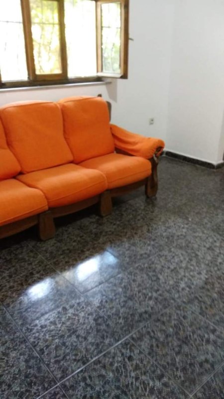 Tirane, jepet me qera apartament 1+1+BLK Kati 1, 120 m² 27.000 Leke (azbi serani)