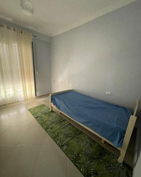 Tirane, jepet me qera apartament 2+1+BLK Kati 2, 100 m² 400 Euro (bilal sina)