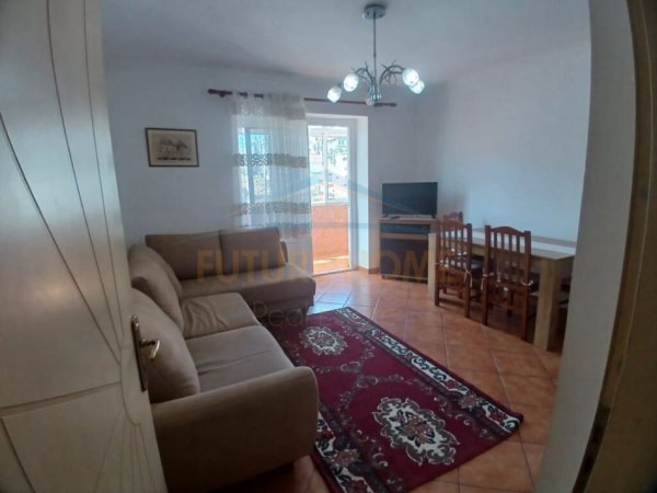 Durres, jepet me qera apartament 1+1+Aneks+Ballkon Kati 3, 85 m² 350 € (Aleksander Goga)