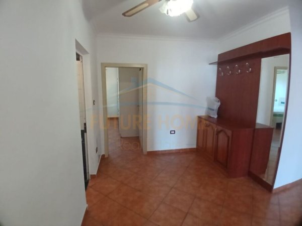 Durres, jepet me qera apartament 1+1+Aneks+Ballkon Kati 3, 85 m² 350 € (Aleksander Goga)