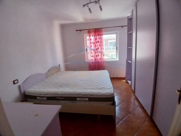 Durres, jepet me qera apartament 1+1+Aneks+Ballkon Kati 3, 85 m² 350 € (Aleksander Goga)
