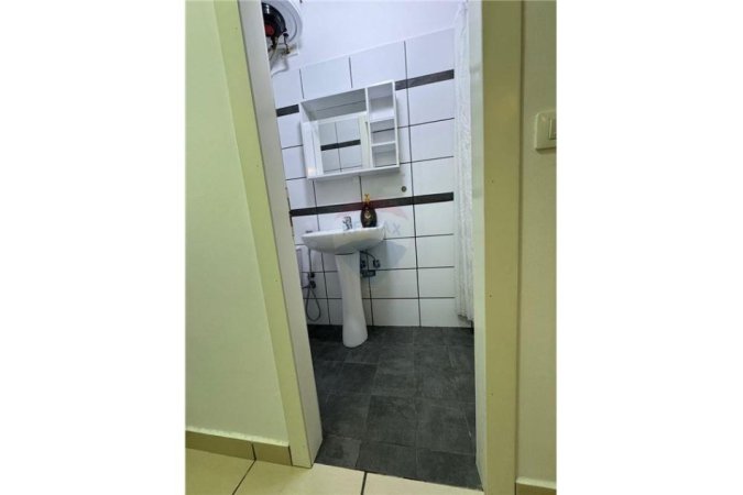 Tirane, jepet me qera apartament 1+1 , 48 m² 300 € (Kodra e Diellit)