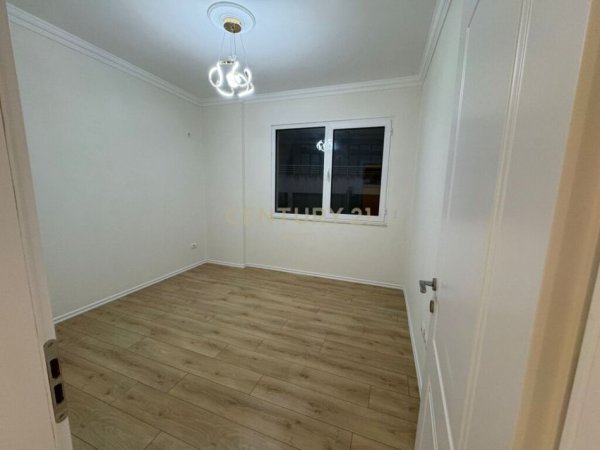 Tirane, shes apartament 3+1+2 , 144 m² 219,900 € (Kompleksi Mateo, Kopshti Botanik Zoologjik)
