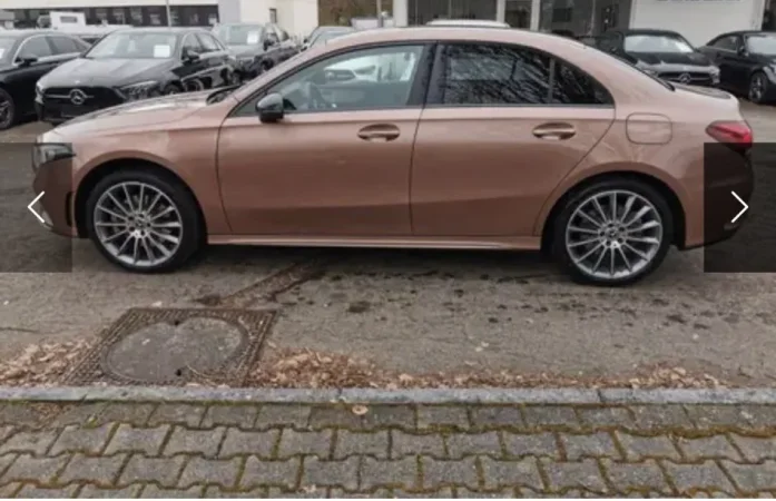 Durres, shes makine elektrike Mercedes Benz A250 E Limo Elektrike+benzin Elektrike, gri metalizato automatik Klima 10900 km 38,000 €