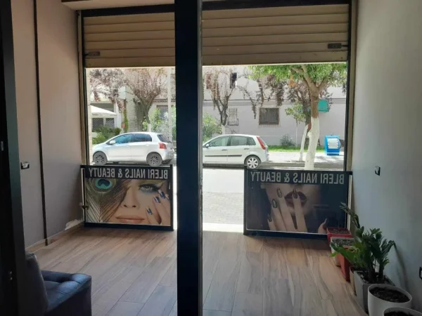 Fier, shitet dyqan Kati 0, 62 m² 93,000 € (Lagja kastriot)