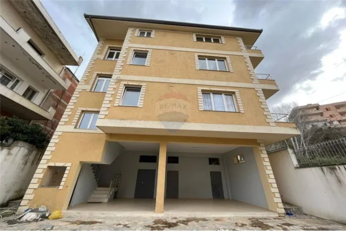 Tirane, jepet me qera apartament Kati 3, 124 m² 500 € 
