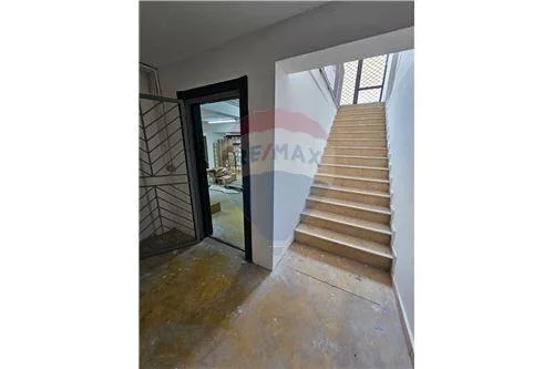 Tirane, shitet ambjent biznesi Kati 0, 590 m² 690,000 € (Shkolla e Kuqe - Rruga e Dibrës)