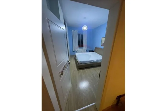 Tirane, jepet me qera apartament 2+1 Kati 7, 100 m² 500 € (Rruga Endri Keko - Ish Venue (Brryli) - Brryli, Albania)