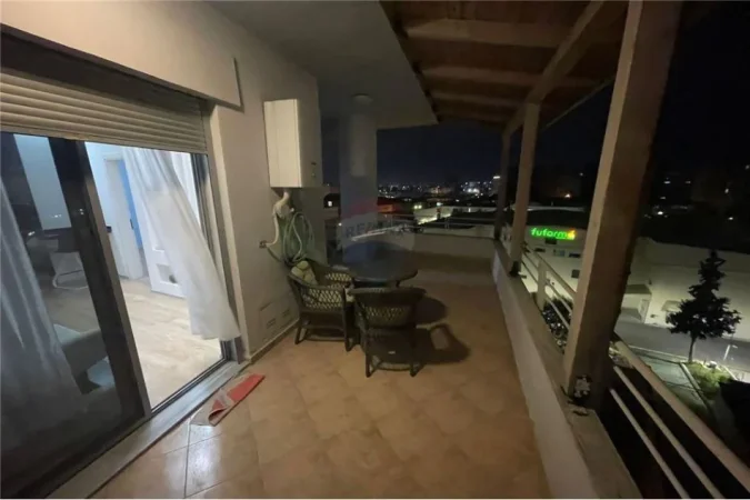 Tirane, jepet me qera apartament 2+1 Kati 7, 100 m² 500 € (Rruga Endri Keko - Ish Venue (Brryli) - Brryli, Albania)