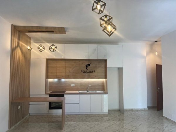 Tirane, jepet me qera apartament 2+1+Ballkon Kati 2, 100 m² 500 € (RRUGA JORDAN MISJA)