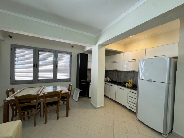 Durres, jepet me qera apartament 2+1 Kati 3, 400 € 