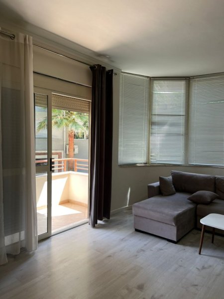 Tirane, shitet apartament 2+1 Kati 3, 95 m² 130,000 € (Rruga Mikel Maruli)