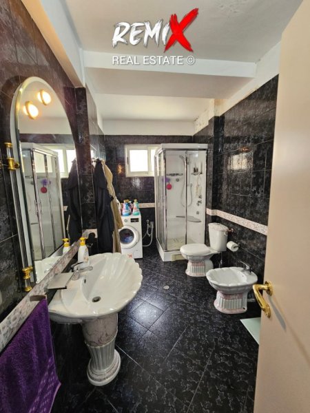 Durres, shitet apartament 3+1+Aneks+Ballkon , 300,000 € 