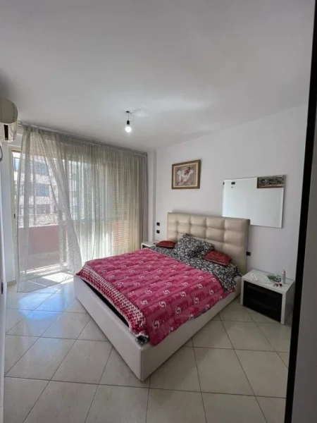 Tirane, jepet me qera apartament 3+1+Ballkon Kati 9, 120 m² 550 € (Astir)