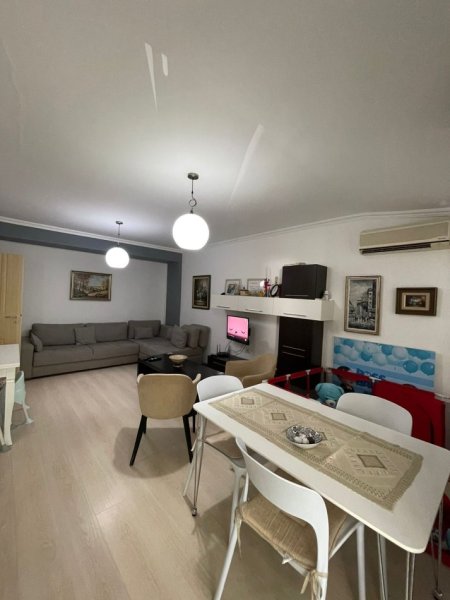 Tirane, shes apartament 2+1+Ballkon Kati 3, 113 m² (Bllok)