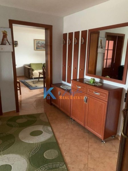 Tirane, jepet me qera apartament 3+1+Aneks+Ballkon Kati 6, 110 m² (Bulevardi Zhan D&#039;Ark, afer Ish-ATSH)