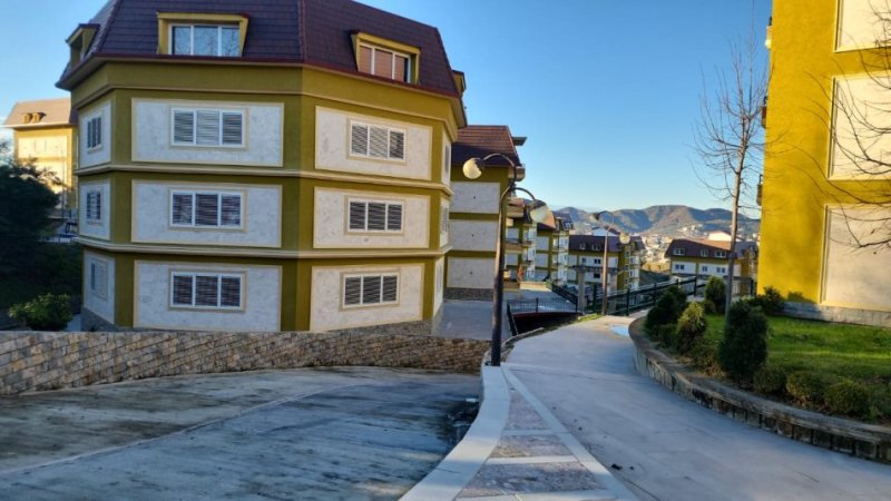 Tirane, shitet apartament 1+1+Ballkon Kati 1, 80 m² 112,000 € (Liqeni i Farkes, Rezidenca Lake Land)